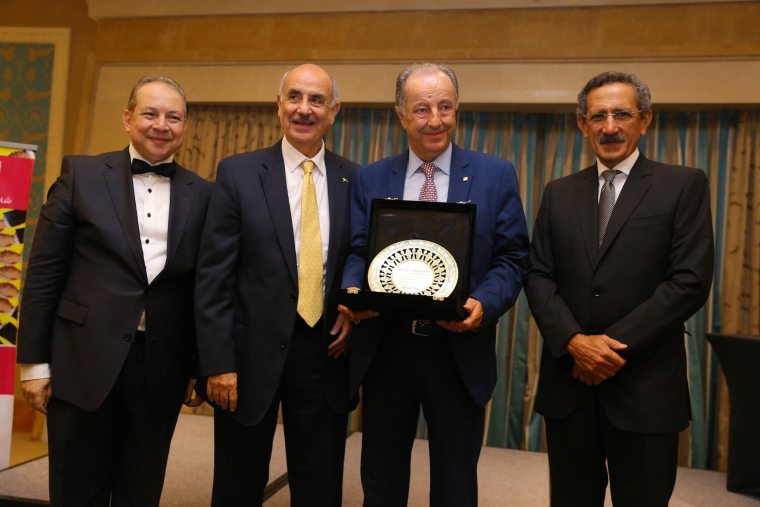 Eduardo Abadía, premiado por su destacado papel internacional en beneficio de la franquicia